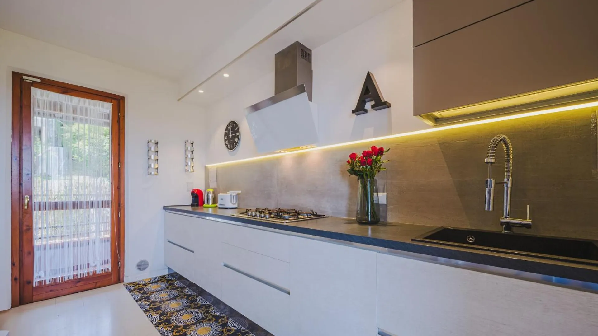 Holiday Home Casa Lorena By Interhome Massarosa